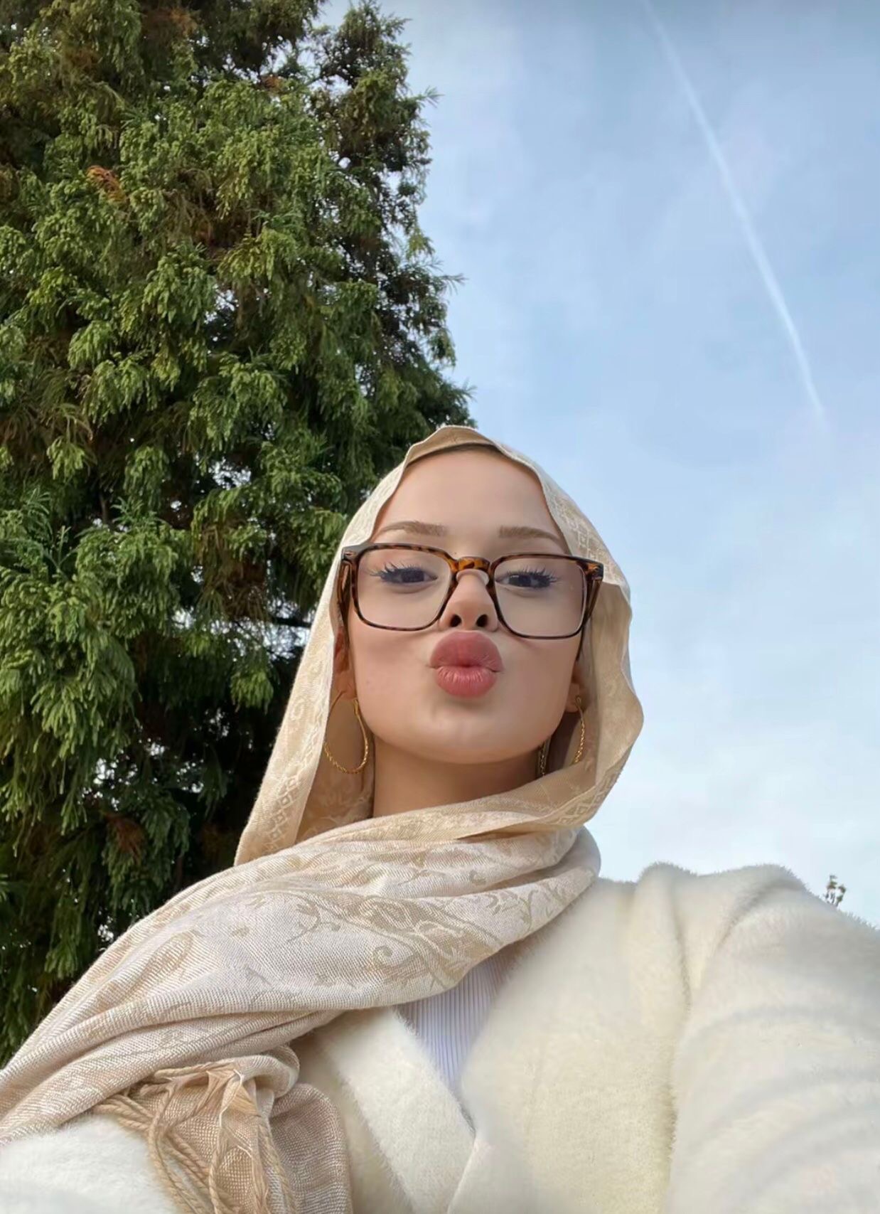 Dikmen Eve Gelen Bayan Escort Bayan Pelin