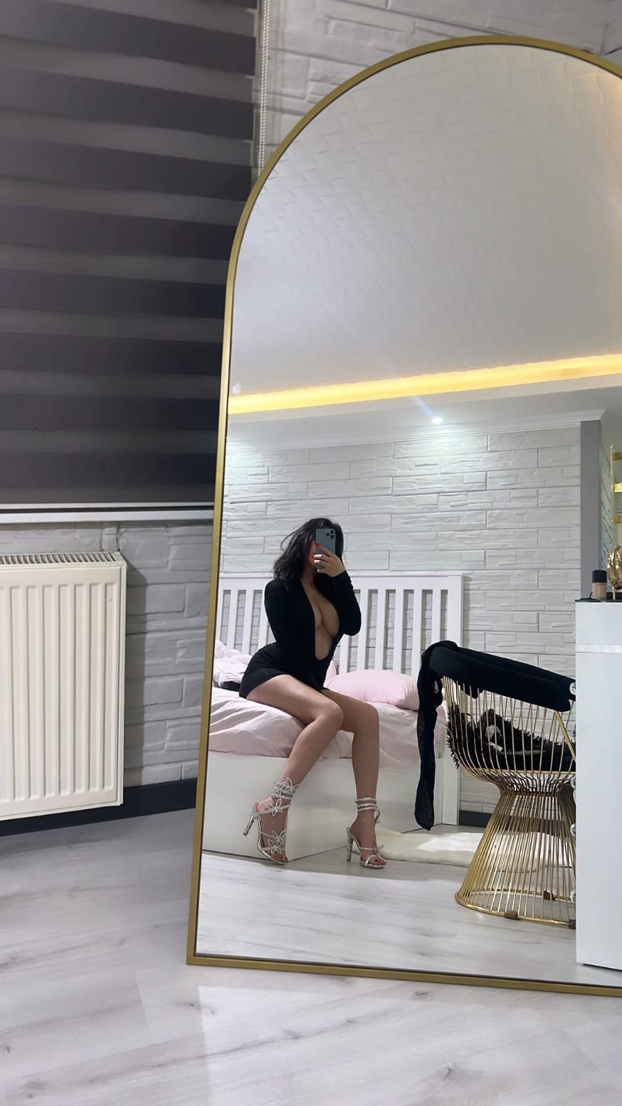 Yeniçeri Üniversiteli Bayan Escort Bayan Safiye